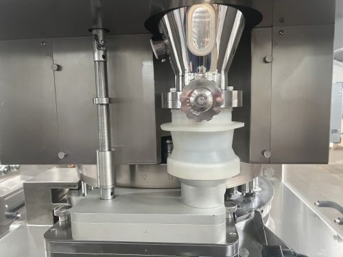 เครื่องอัดเม็ดยาอัตโนมัติ TIANHE ZP31D ขนาด 25 มม. สำหรับร้านขายยาและผลิตภัณฑ์เพื่อสุขภาพ ผู้ผลิต