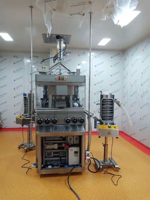 เครื่องอัดเม็ดยาแบบหมุนความเร็วสูง พร้อมกำลังผลิต 355200 เม็ด/ชม., แรงอัดก่อน 20kN และ 37 สถานี สำหรับการผลิตเภสัชภัณฑ์ ผู้ผลิต