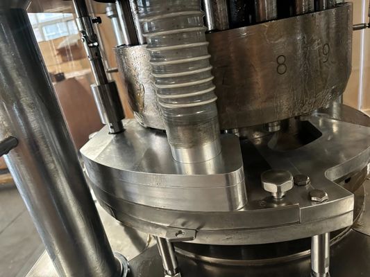 ZP11 Rotary Tablet Press Machine with 11 Stations 100 kN Main Pressure and 5.5 kW Motor Power for Pharmaceutical and Food Industries ผู้ผลิต