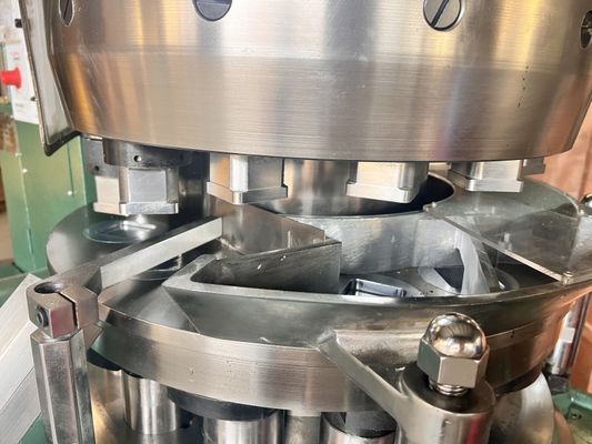 เครื่องอัดเม็ดผงโซเดียมคลอไรด์แบบเม็ดกลมขนาดใหญ่ TIANHE, ลูกเหม็น, ลูกการบูร ผู้ผลิต