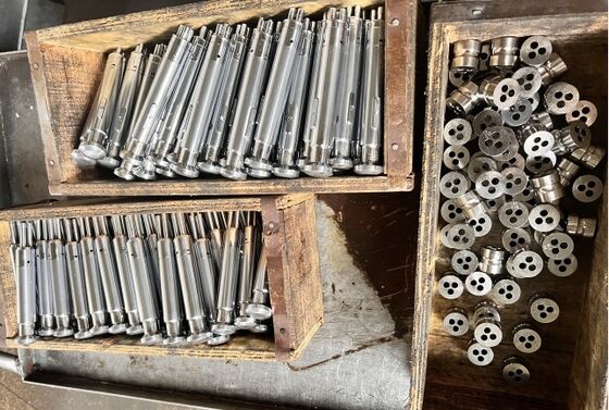 Multi-Tip Tablet Press Tooling (Multi-Tip Dies & Punches) for tablet press machine ผู้ผลิต