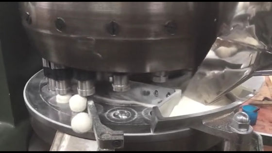 เครื่องทำเม็ดยาตัวเร่งปฏิกิริยาอุตสาหกรรมเคมี 250KN ผู้ผลิต